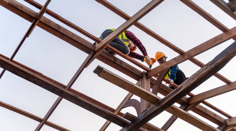 Professional gutter cleaning services in Fawnskin, CA